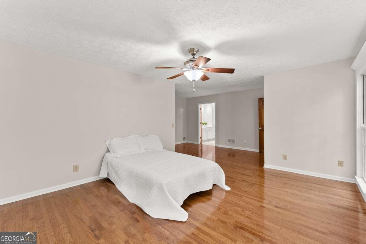 5775 Lakeshore Drive Buford - 22