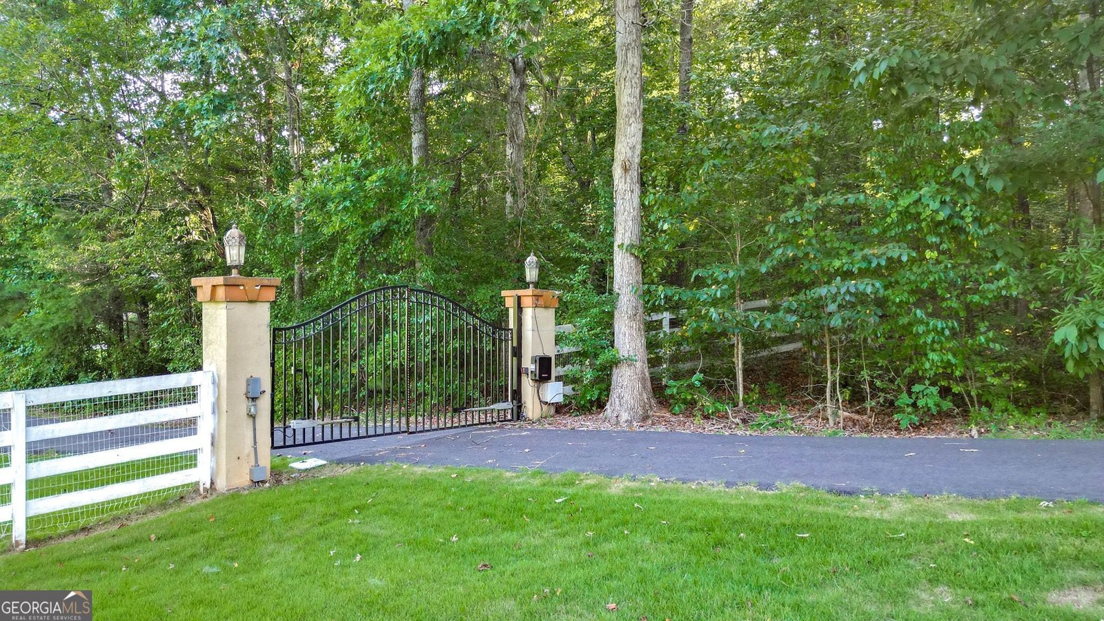 2269 Cherokee Drive Woodstock - 69