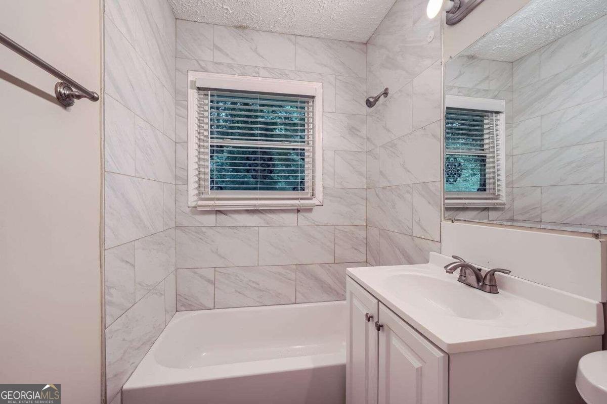 700 Symphony Lane Atlanta - 18