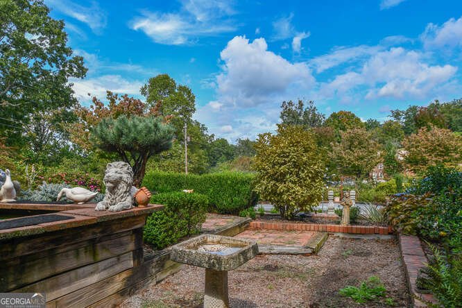 684 Grandview Avenue Mount Airy - 44