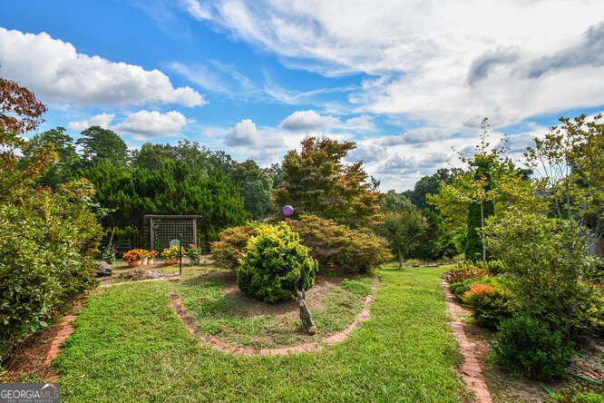 684 Grandview Avenue Mount Airy - 52