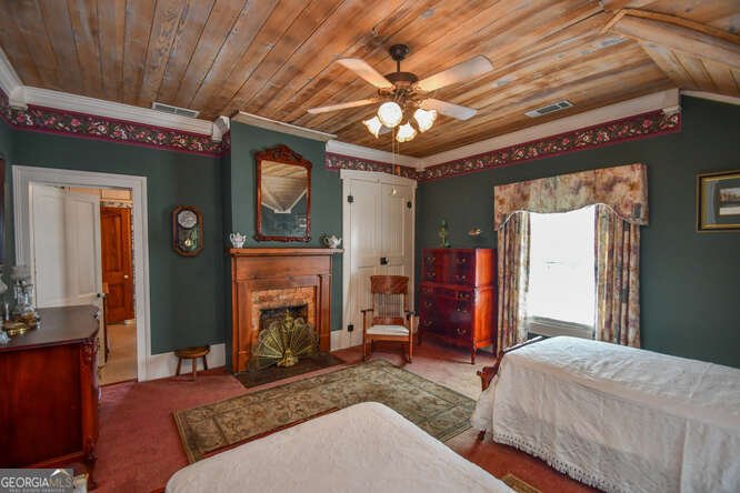 684 Grandview Avenue Mount Airy - 78