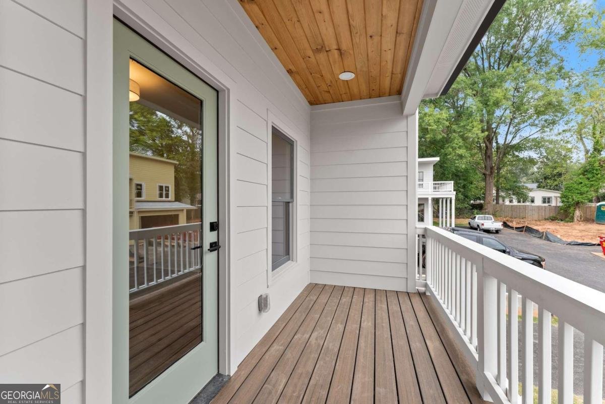 372 Forrest Avenue Gainesville - 22