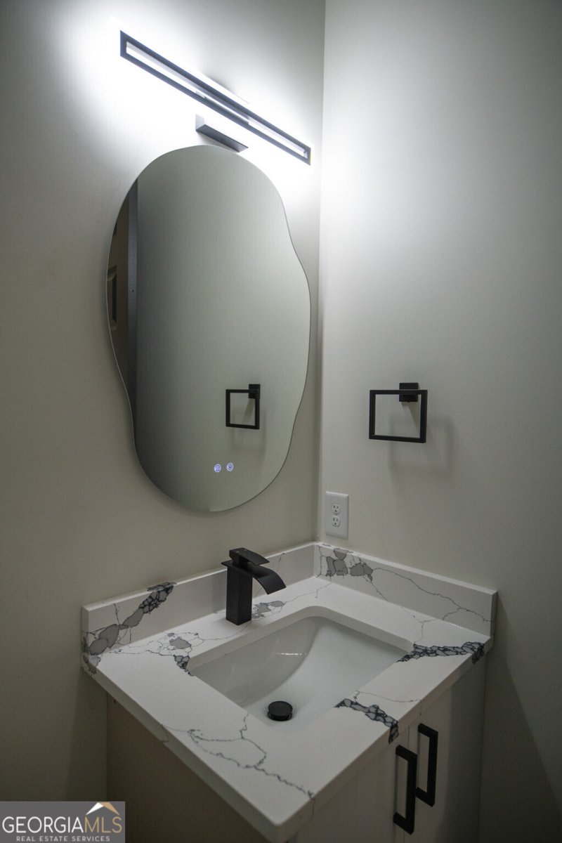 3419 Hamilton Avenue Hapeville - 18
