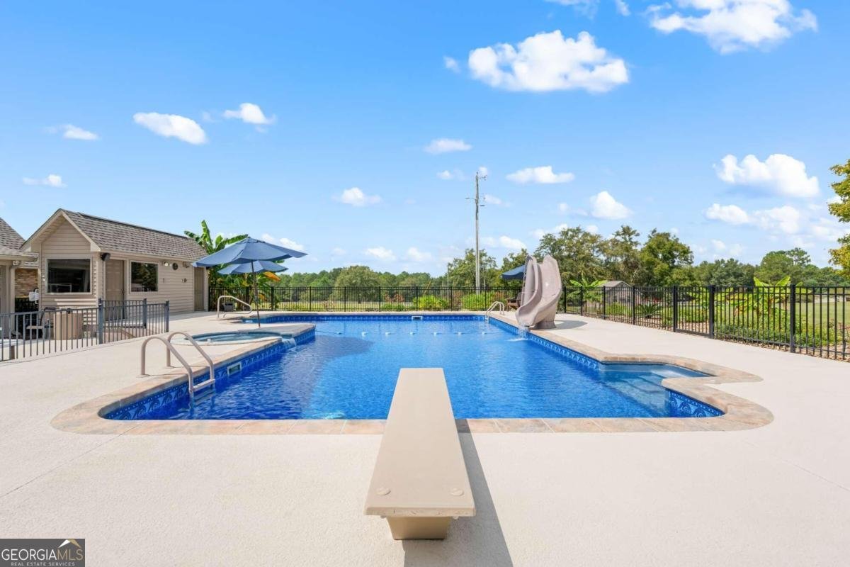 375 Dasher Street Lyons - 16