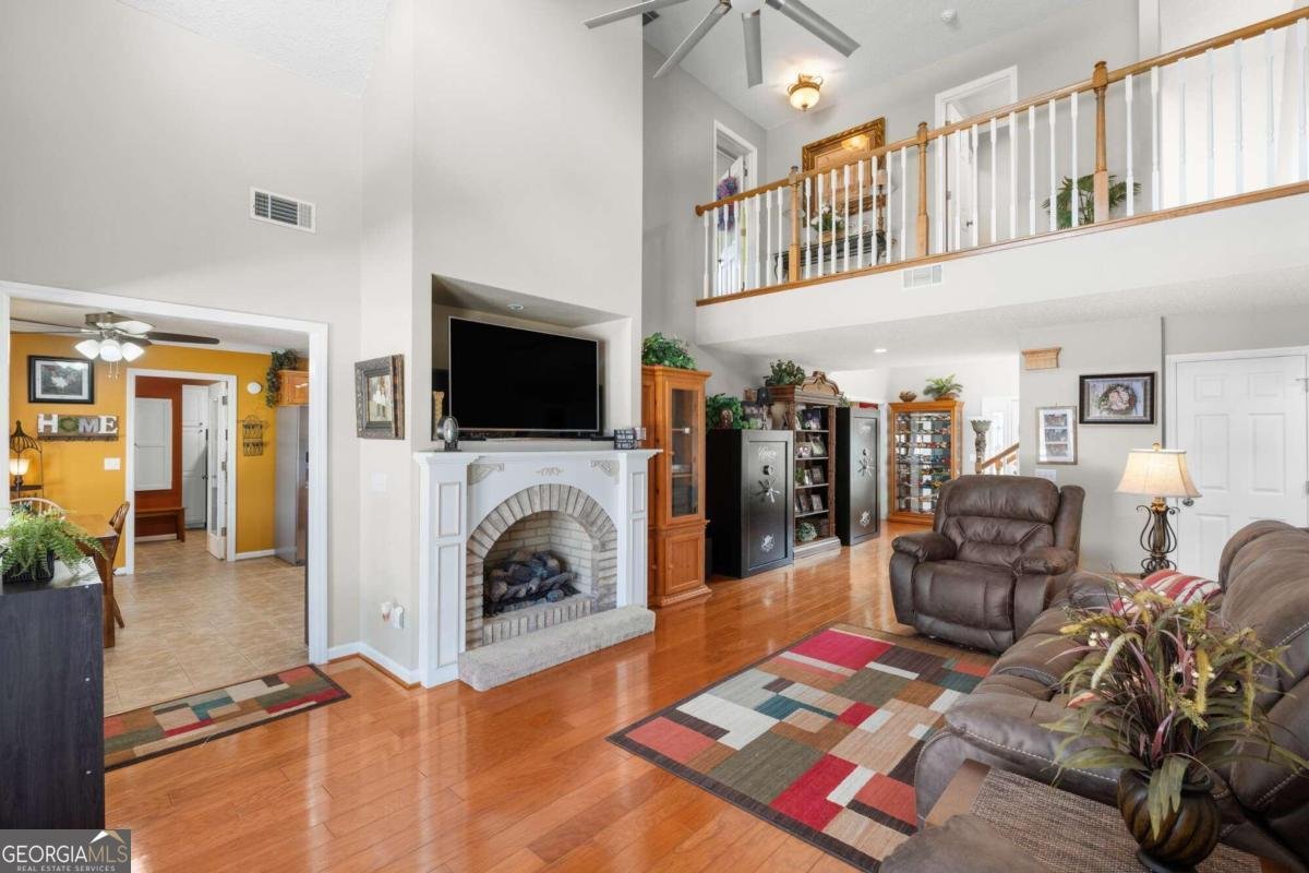 375 Dasher Street Lyons - 23