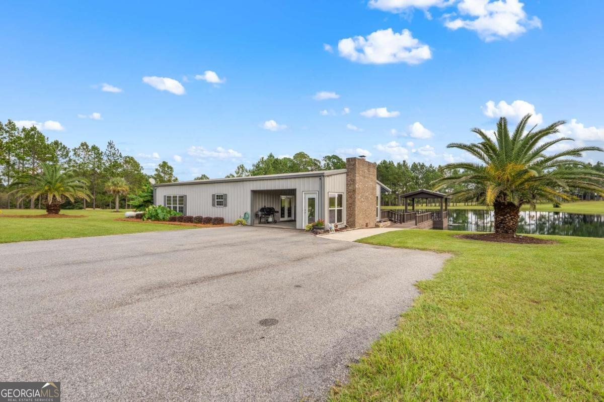 375 Dasher Street Lyons - 55