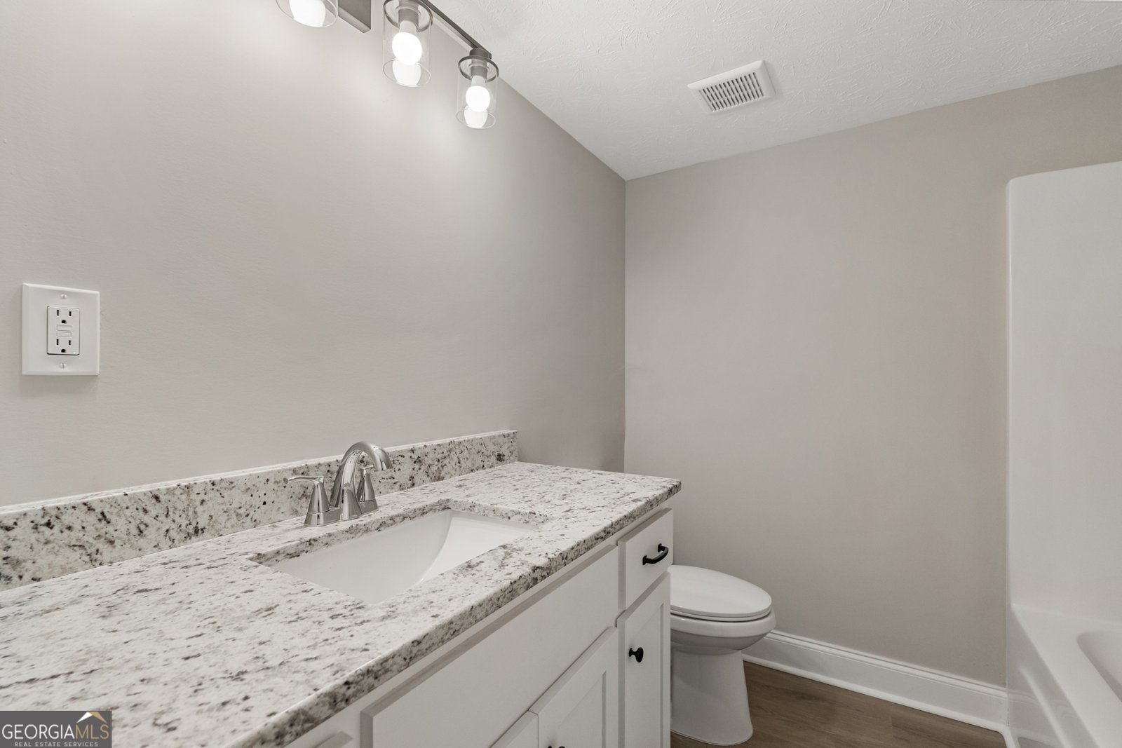 1515 Lokey Drive Columbus - 12