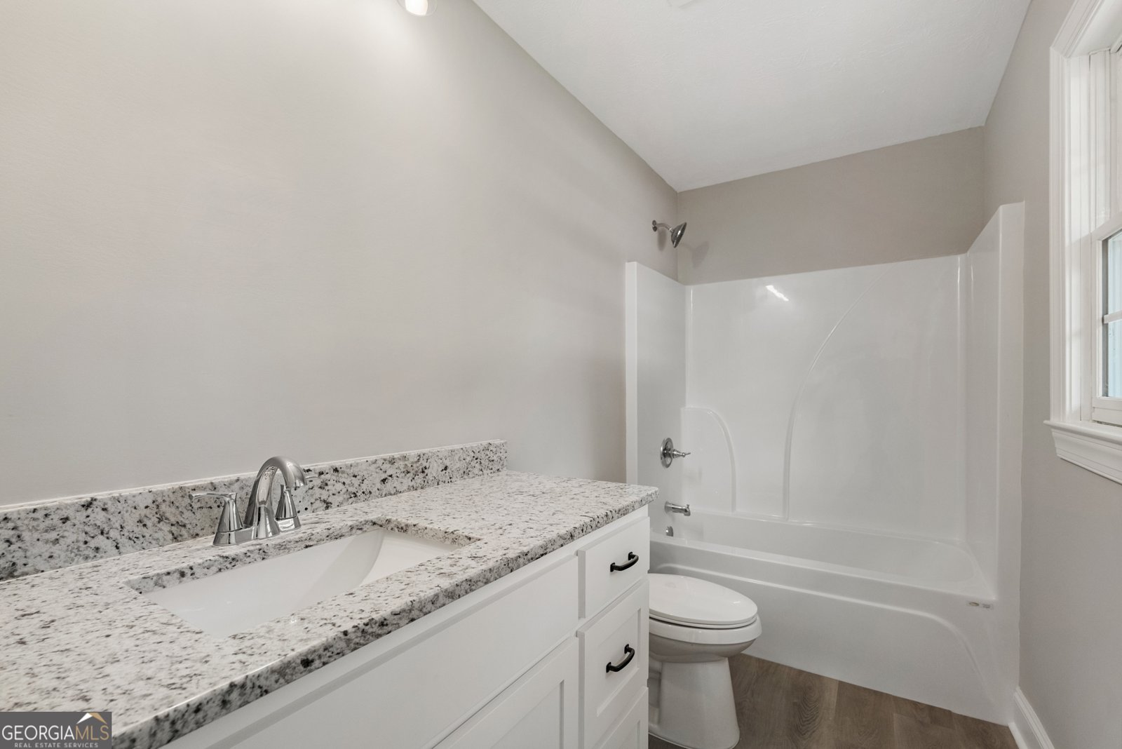 1515 Lokey Drive Columbus - 13