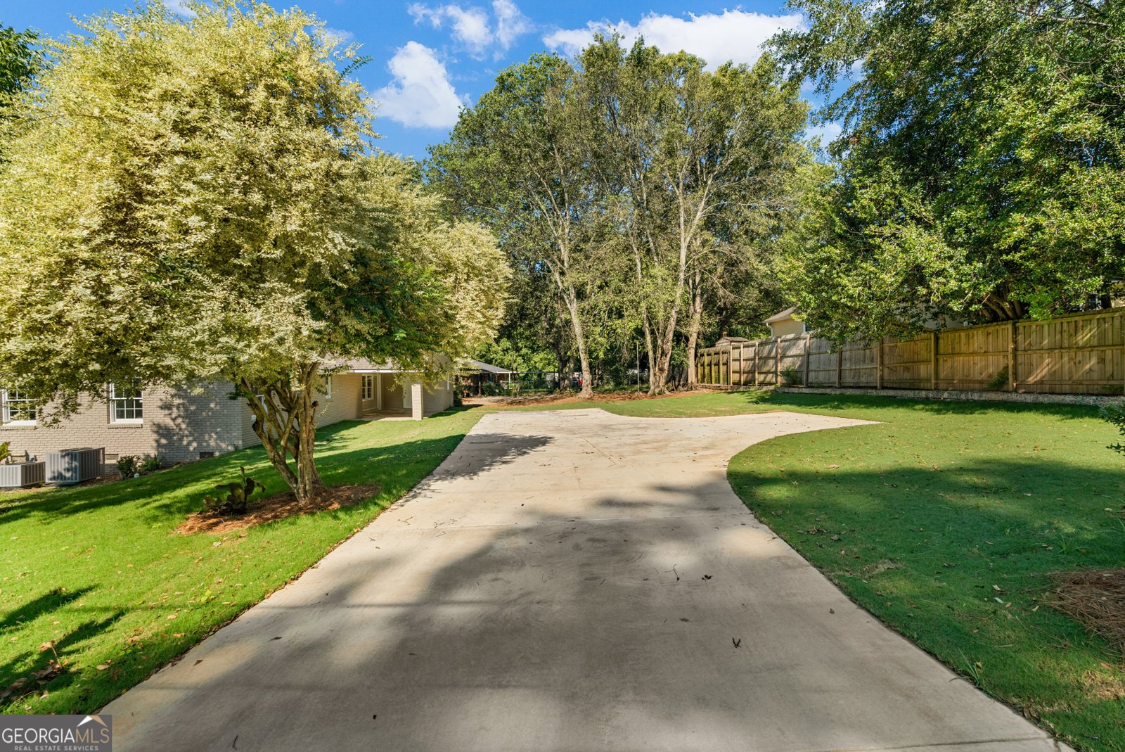 1515 Lokey Drive Columbus - 4