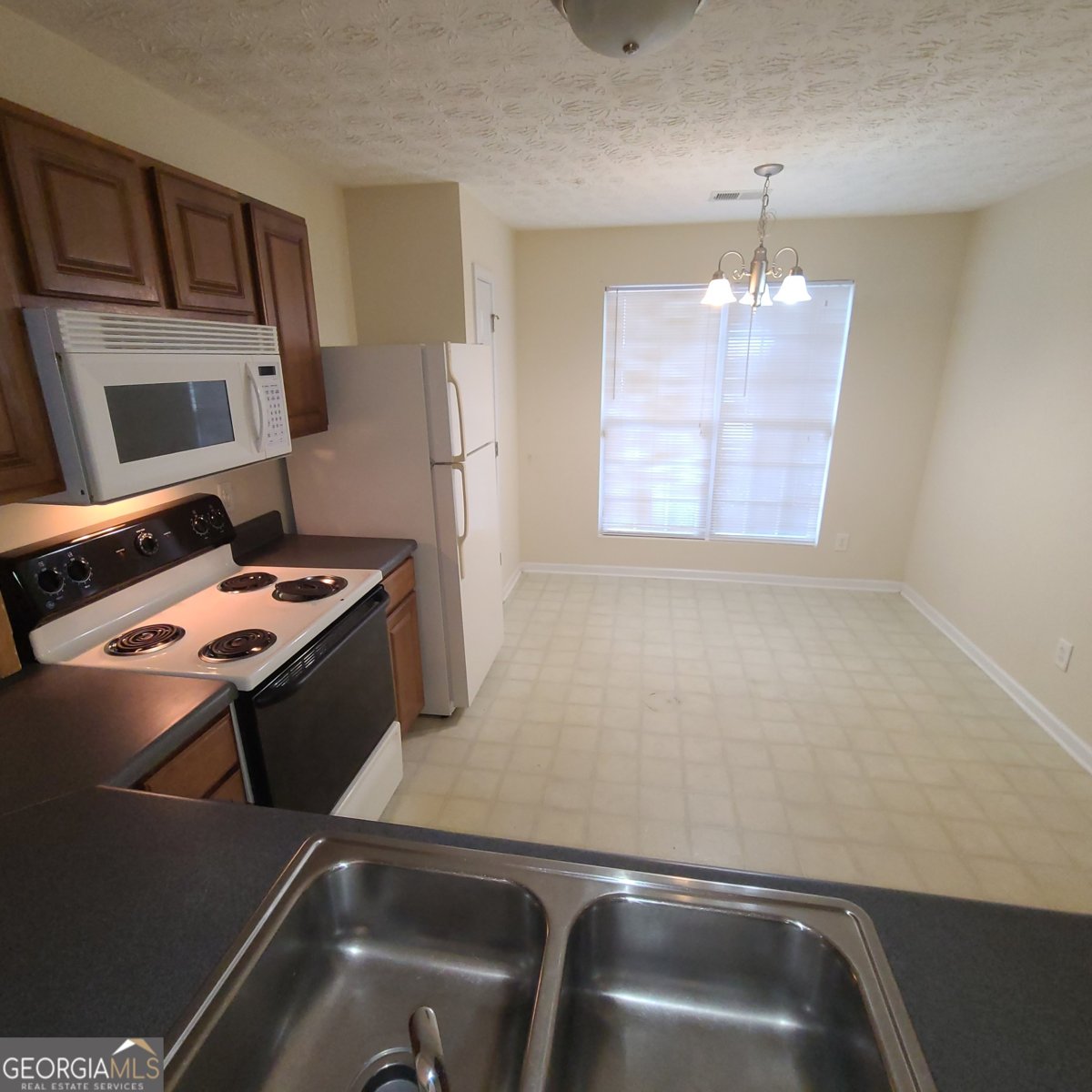 2103 Grove Way Hampton - 4