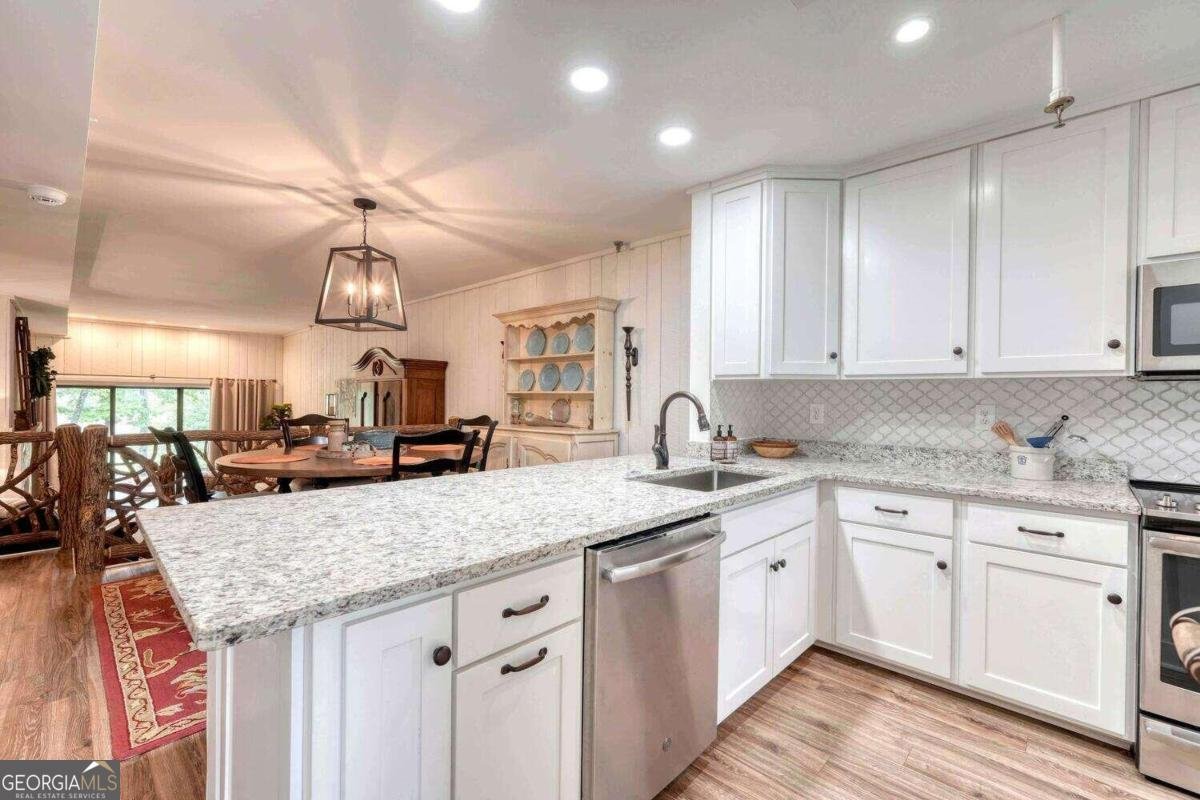 251 Shakespeare Drive Clayton - 10