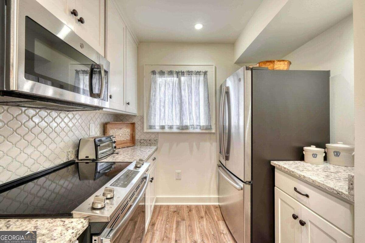 251 Shakespeare Drive Clayton - 11