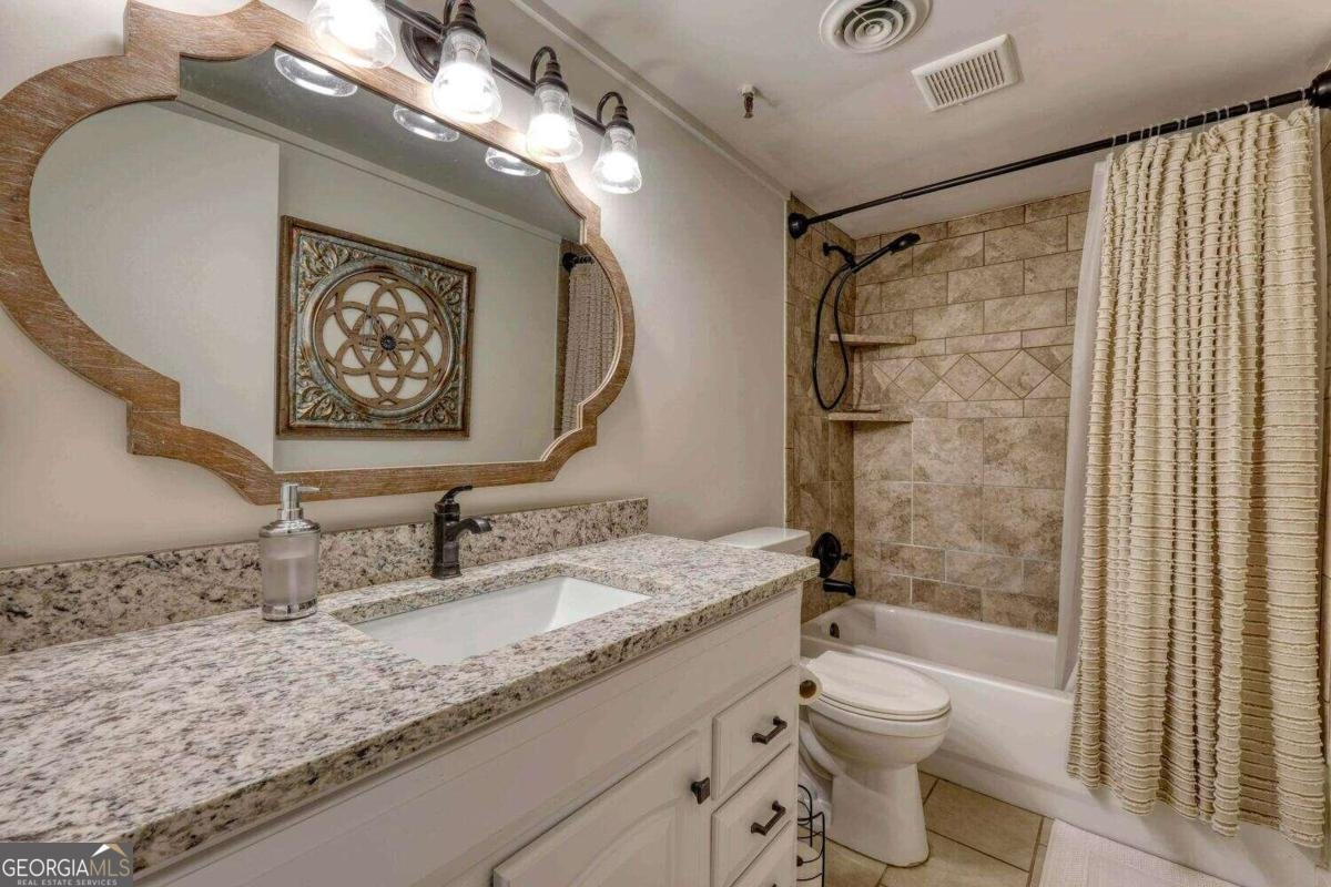 251 Shakespeare Drive Clayton - 22