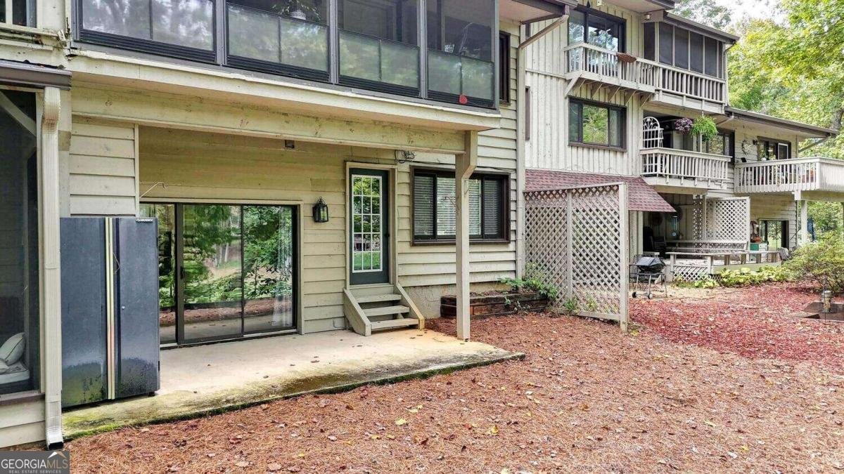 251 Shakespeare Drive Clayton - 29