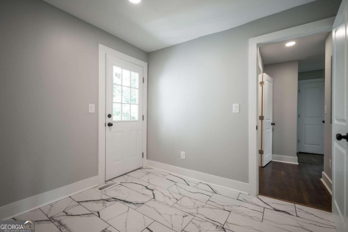 495 Clover Street Athens - 17