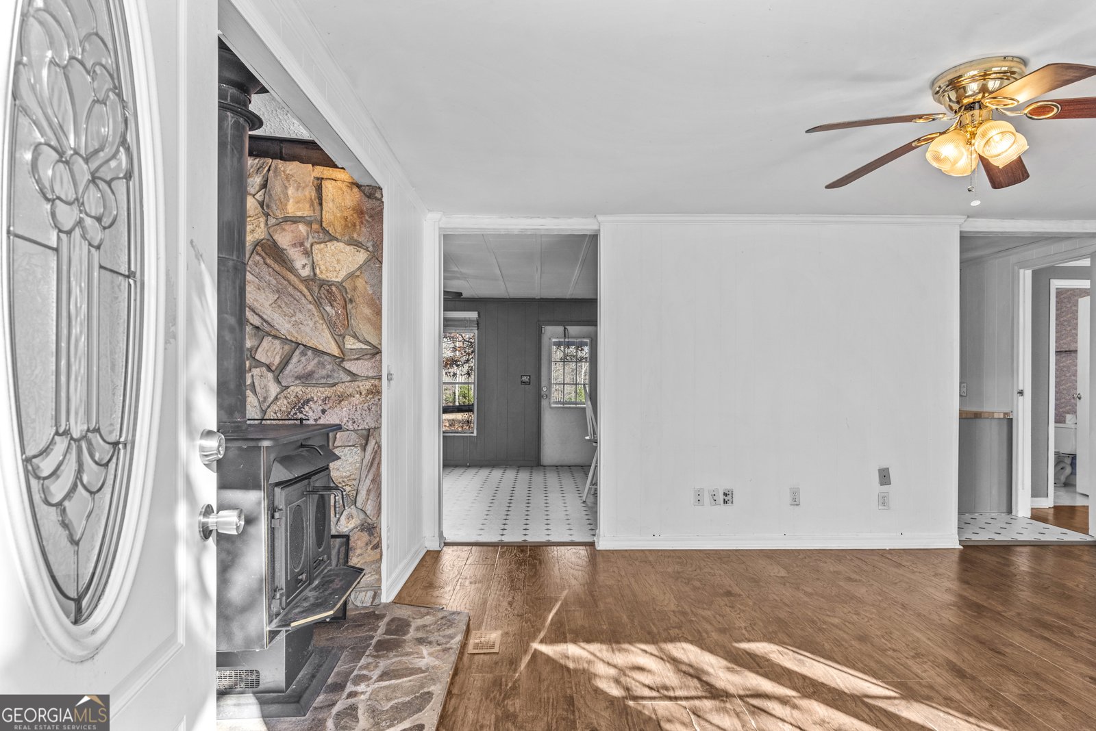 905 Adams Duncan Road Hull - 2