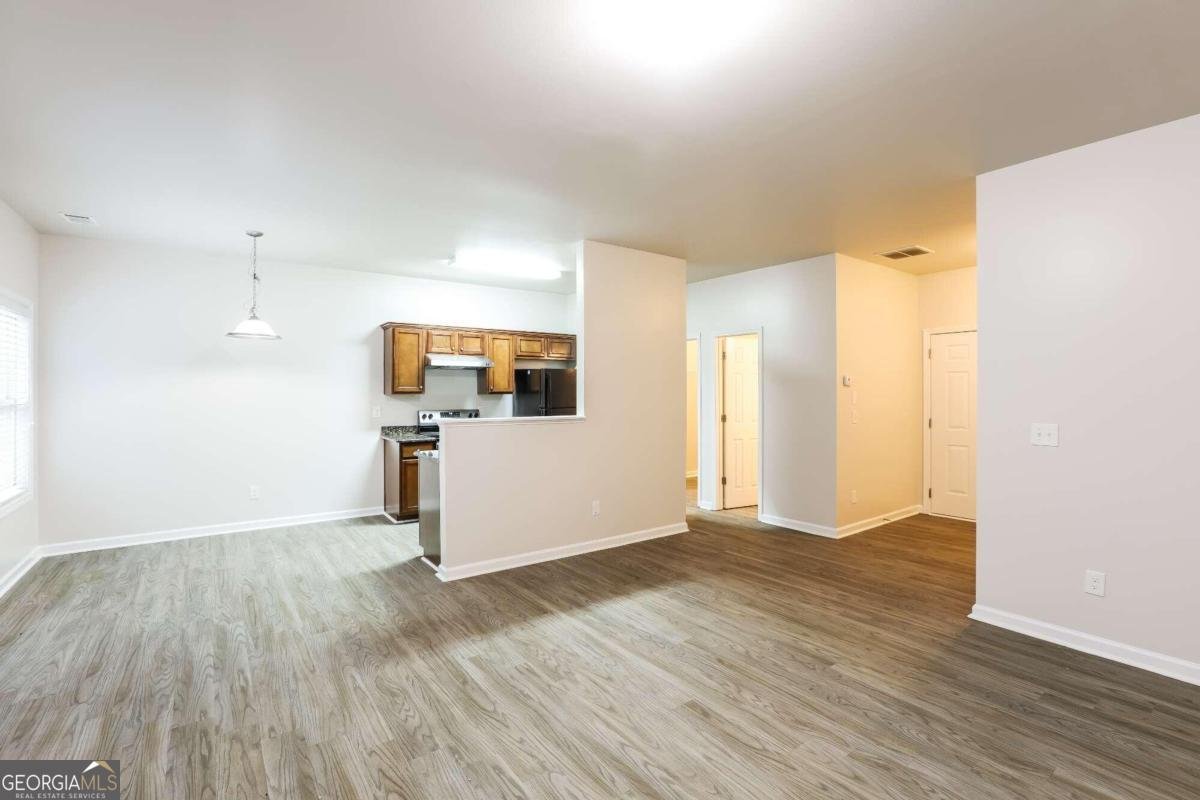 6393 Shadow Square Lithonia - 3