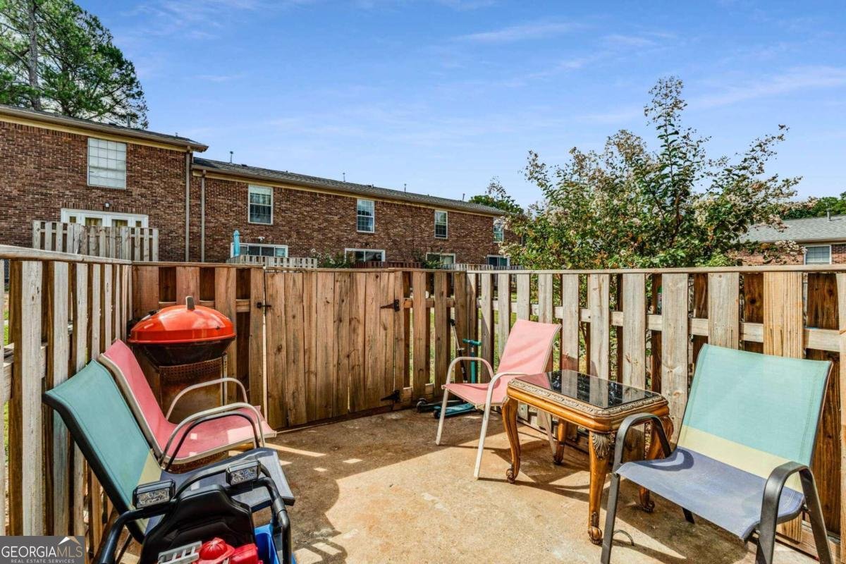 5696 Kingsport Drive Atlanta - 22
