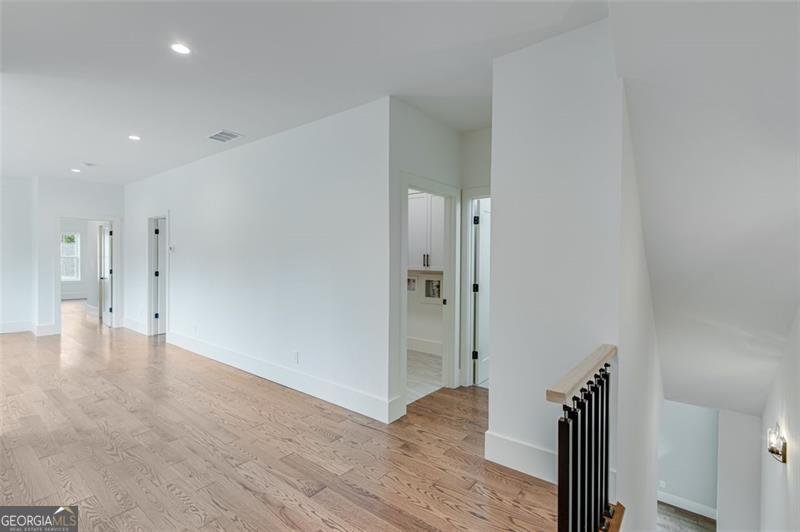 6106 BLUEWATER Boulevard Gainesville - 44