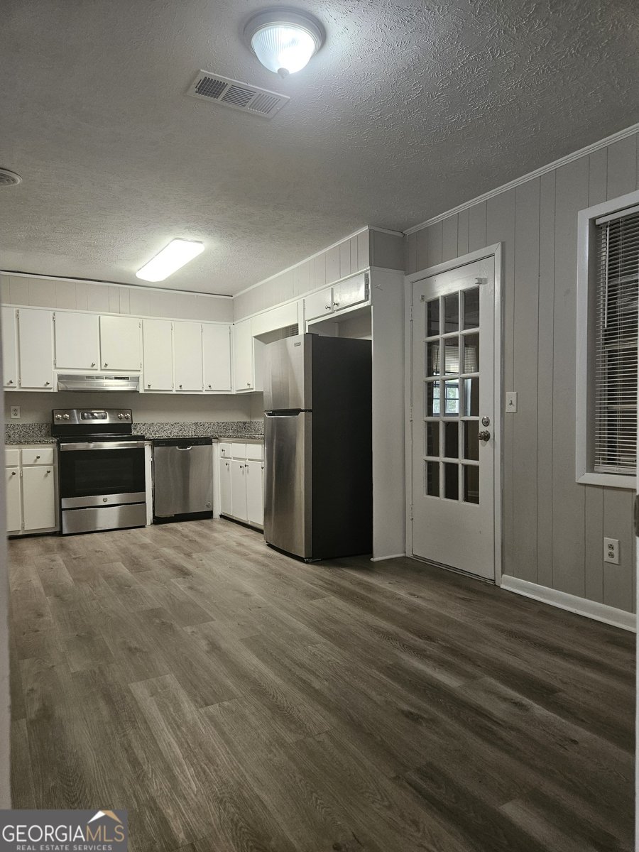 255 Bellwood Lane Riverdale - 16