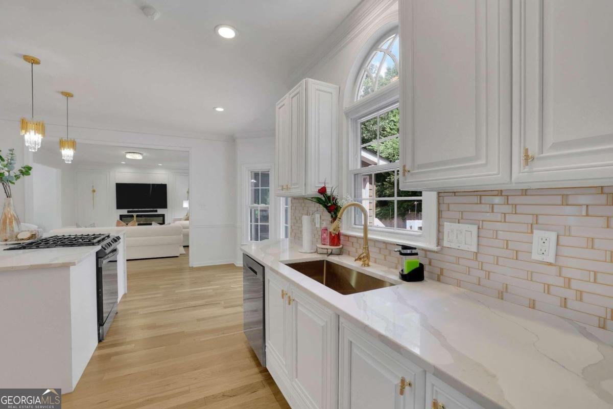 3126 Crestmont Way Kennesaw - 33
