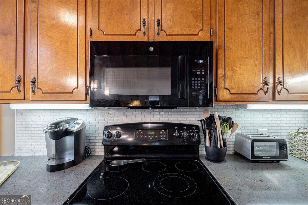 190 Hickory Point Drive Buckhead - 11