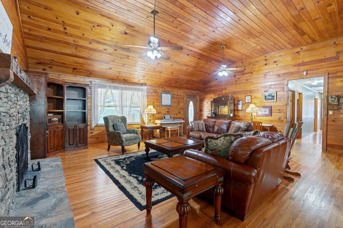 2298 Cole Lake Road Dallas - 9