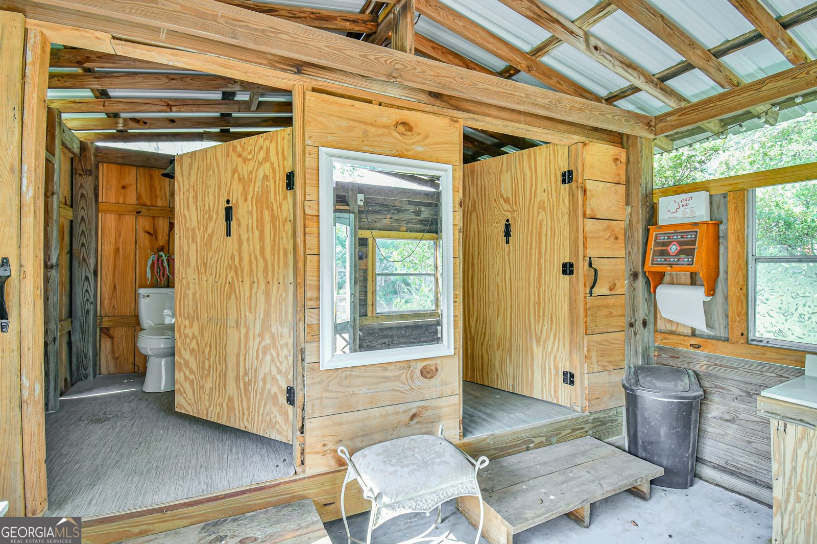 1104 Farm Road Colbert - 41