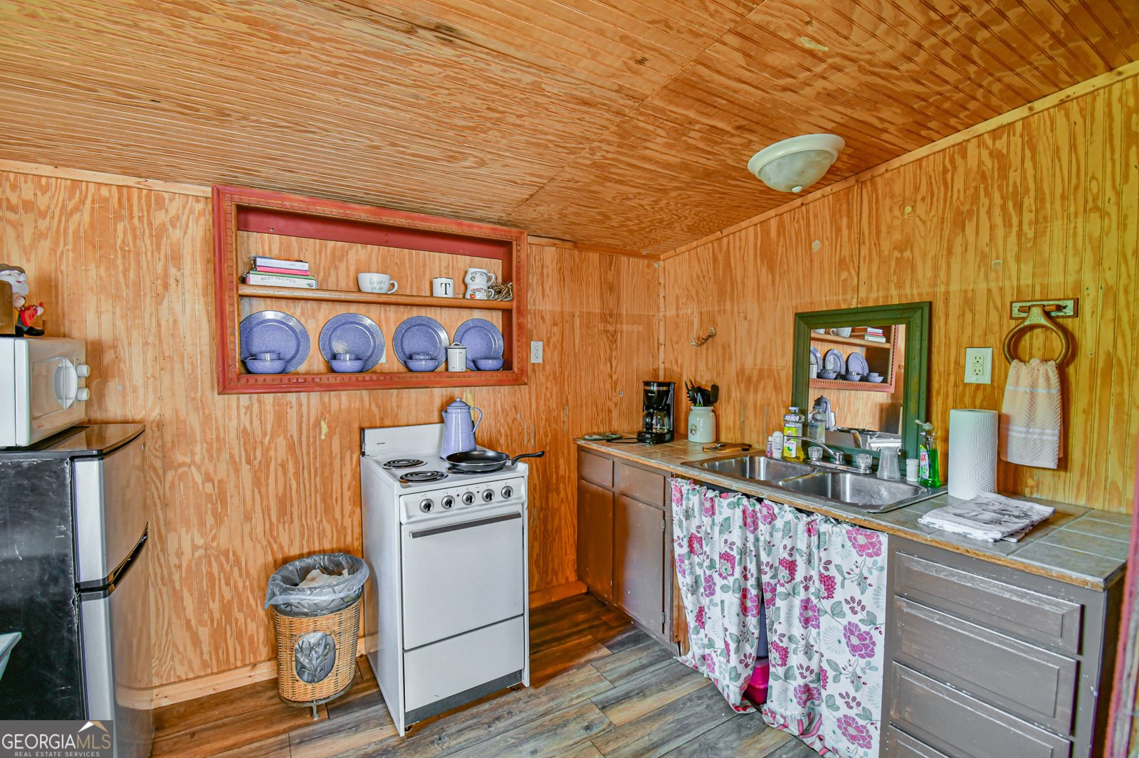 1104 Farm Road Colbert - 57