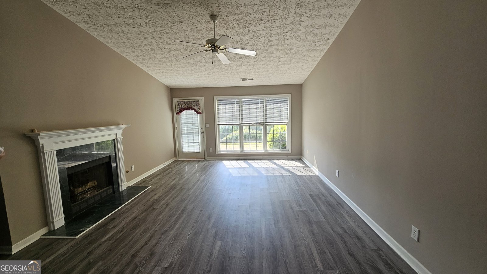 41 Ludwick Lane Lawrenceville - 11