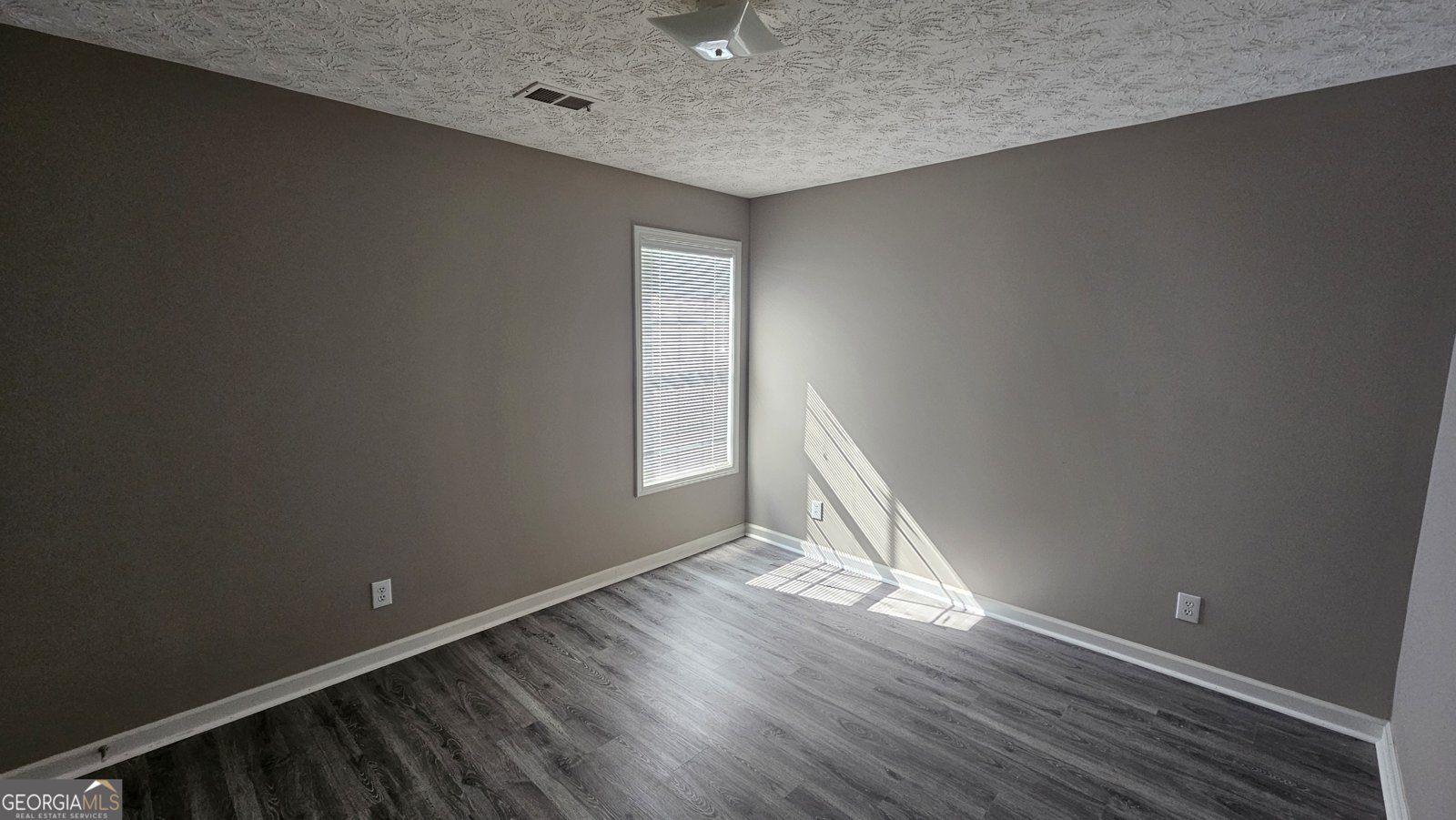 41 Ludwick Lane Lawrenceville - 15
