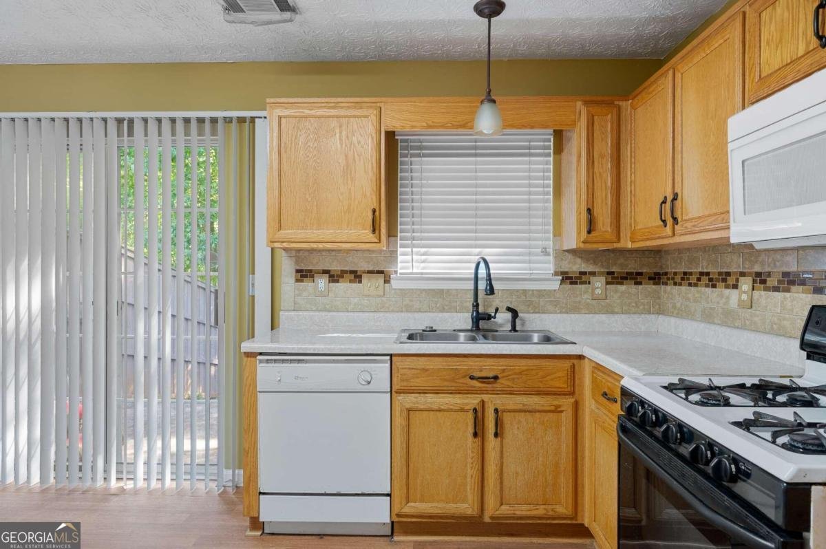 3127 Fields Drive Stonecrest - 9