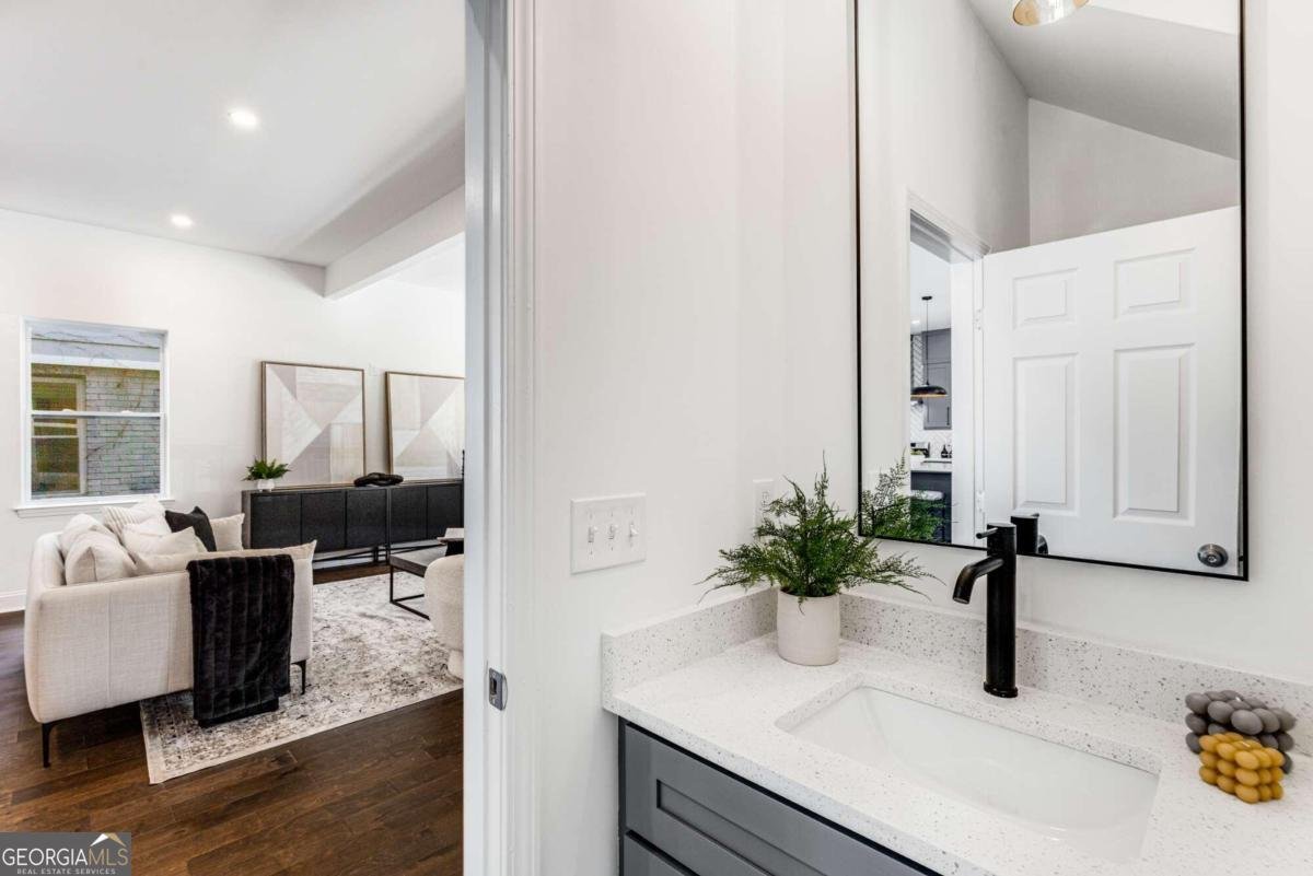 971 Washington Place Atlanta - 17