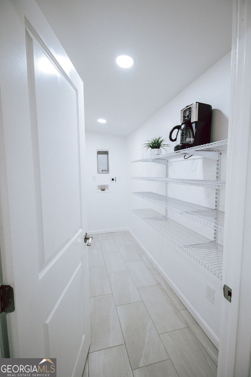 1466 Hardin Avenue Atlanta - 12