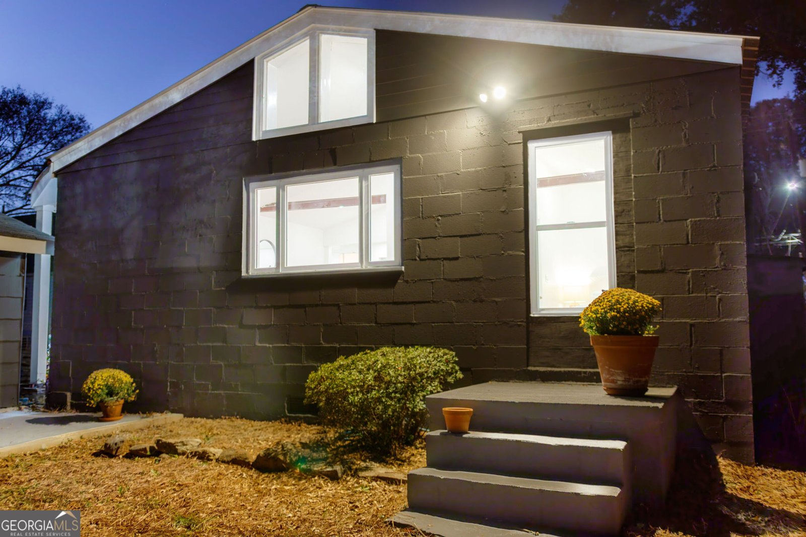 1466 Hardin Avenue Atlanta - 33