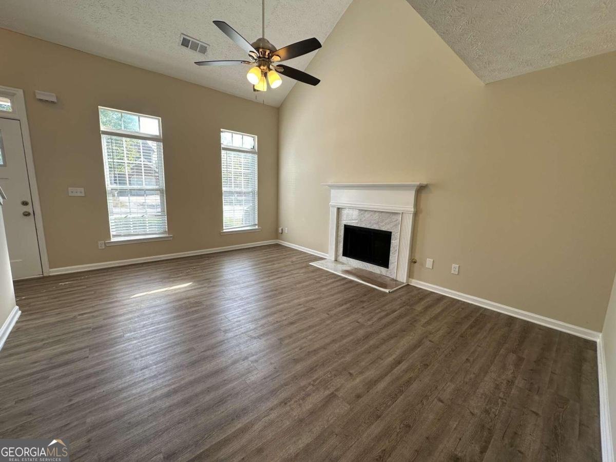 9585 Lakeview Circle Union City - 4