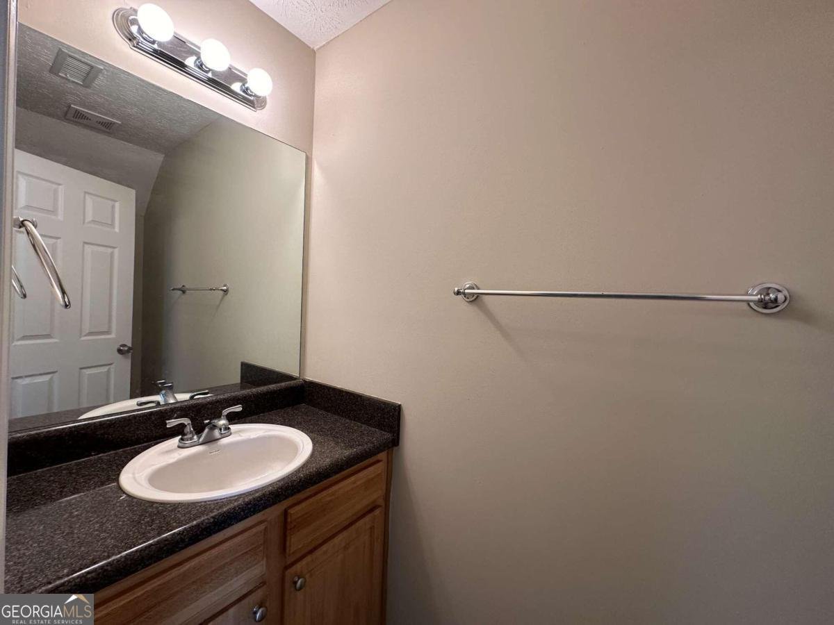 9585 Lakeview Circle Union City - 7