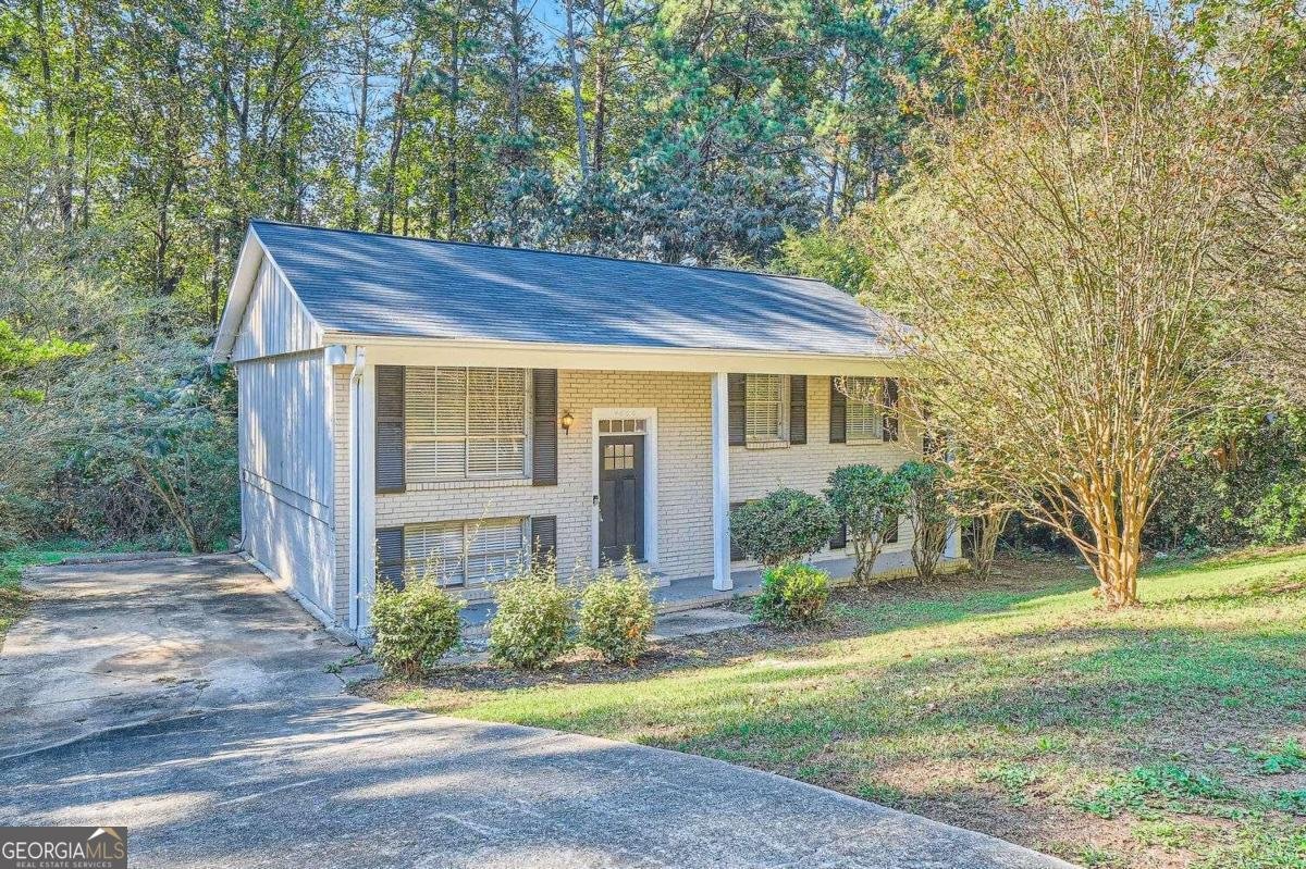 4660 Edwina Lane Atlanta - 1