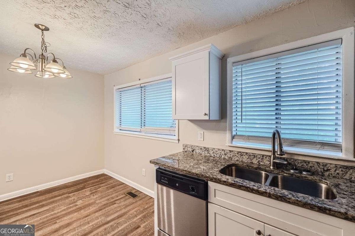4660 Edwina Lane Atlanta - 9