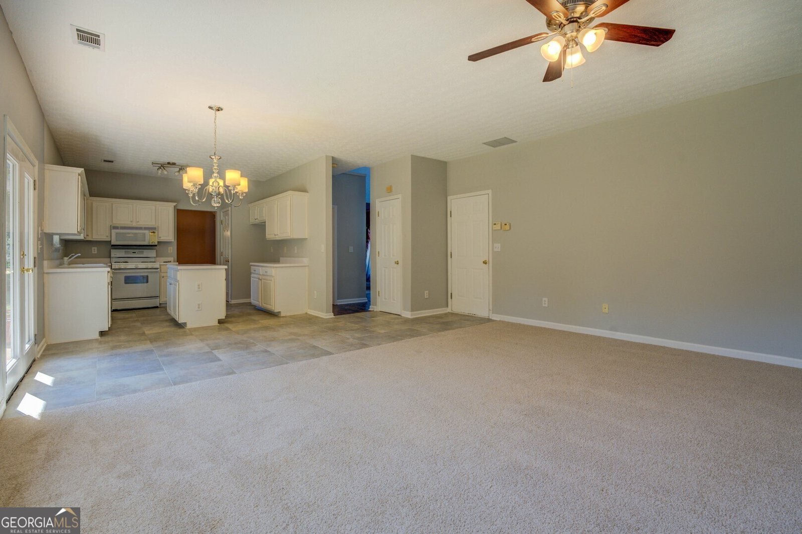 2404 Lake Cove Court Lithonia - 10