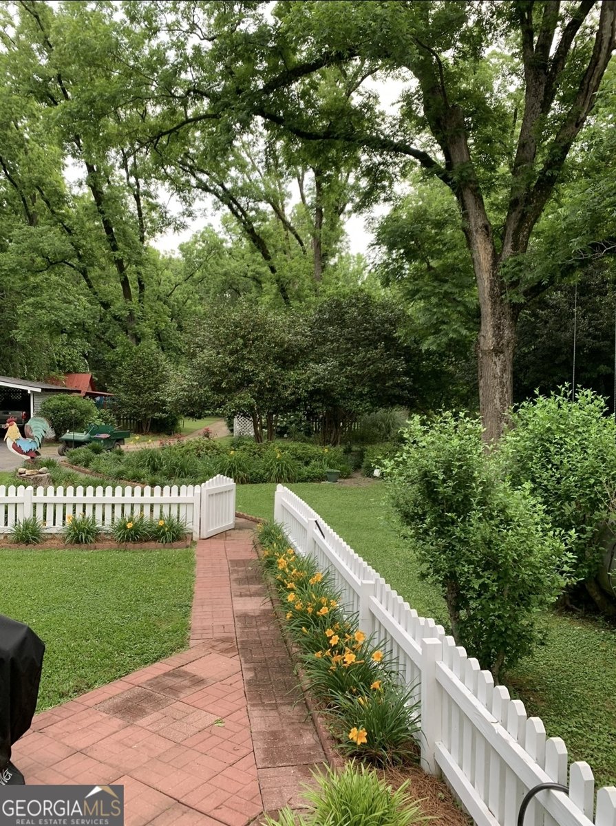 12471 Ga Highway 109 Meansville - 76