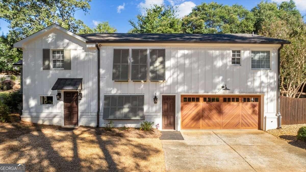 495 Woodlawn Avenue Athens - 18