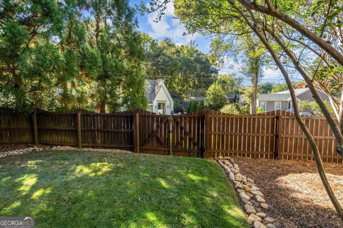 495 Woodlawn Avenue Athens - 23