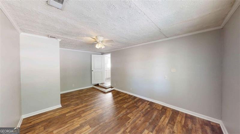 1092 ADRIAN Circle Conyers - 12