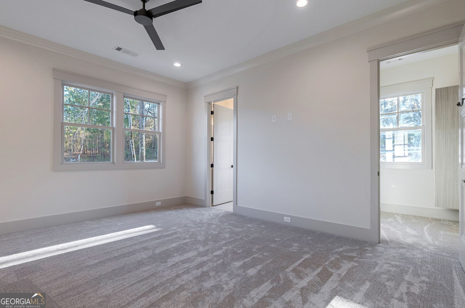 1201 Mill Creek Greensboro - 54
