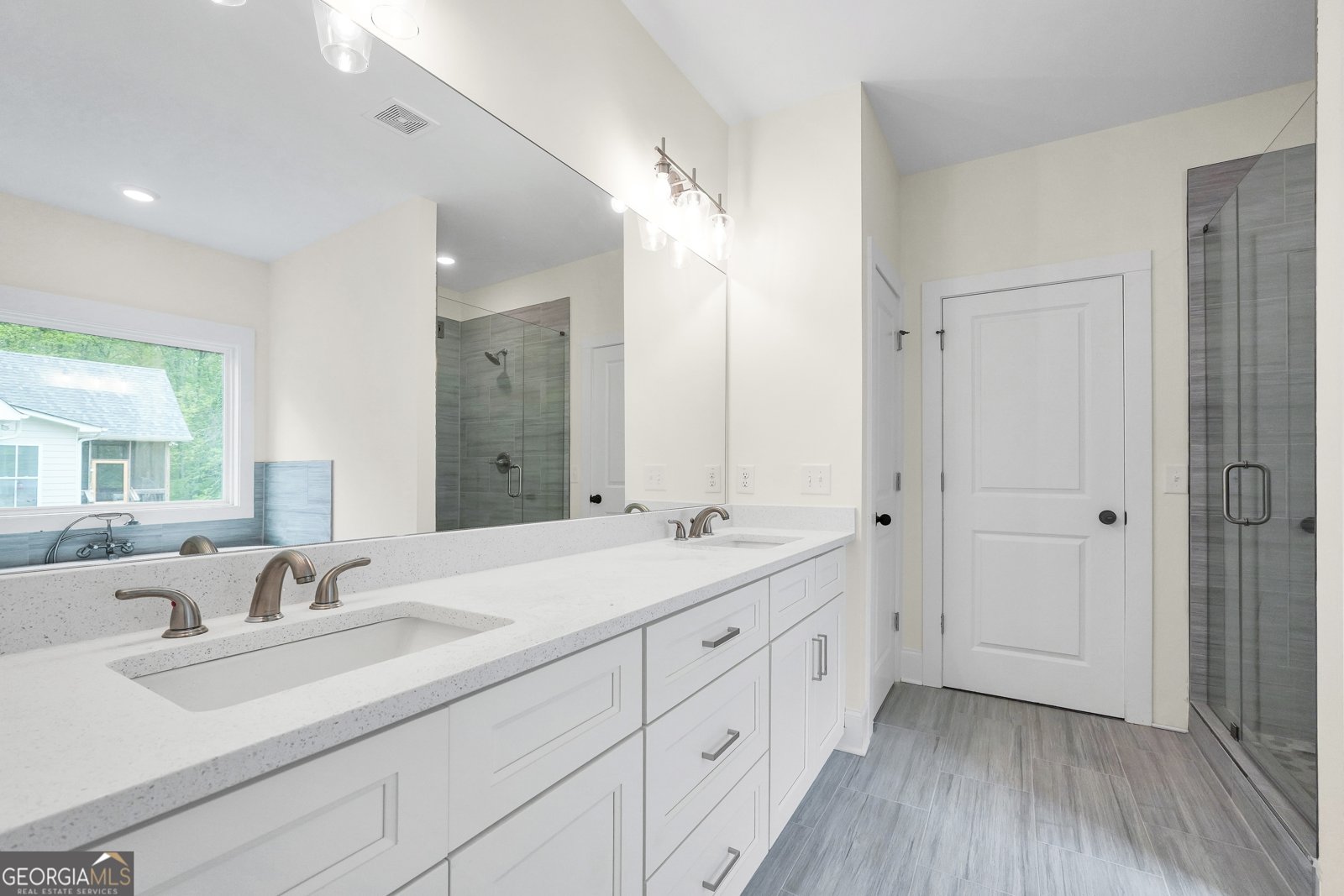 241 BEN HORTON Drive McDonough - 33