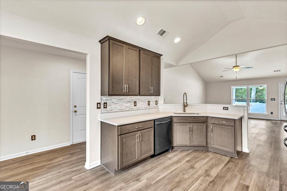 213 Acorn Drive Brunswick - 10