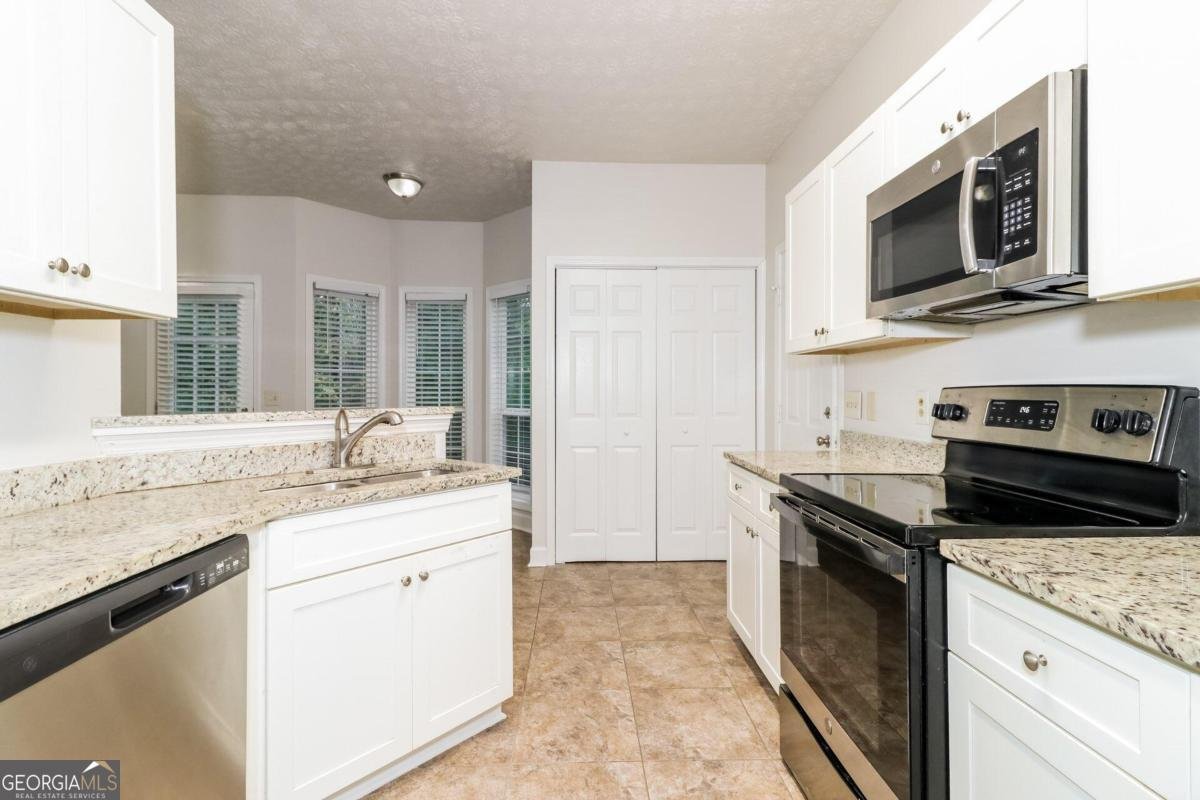 5526 Chestnut Creek Lane Flowery Branch - 7