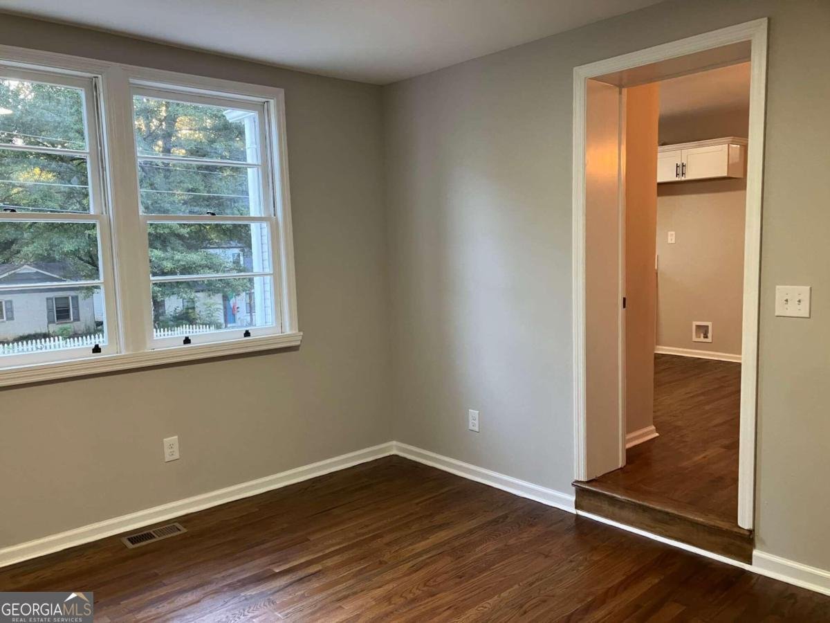 411 Greencove Lane Atlanta - 23